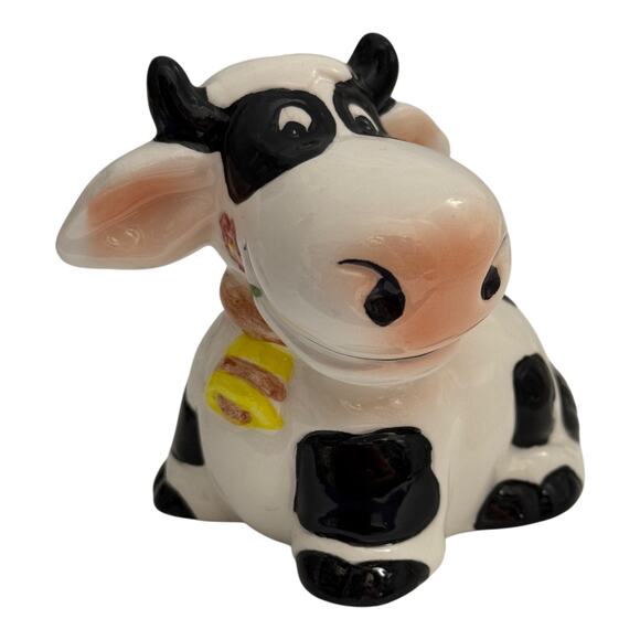 Vintage Anthropomorphic Black and White Cow Salt & Pepper Shaker Set  - A1238 - Picture 5 of 8